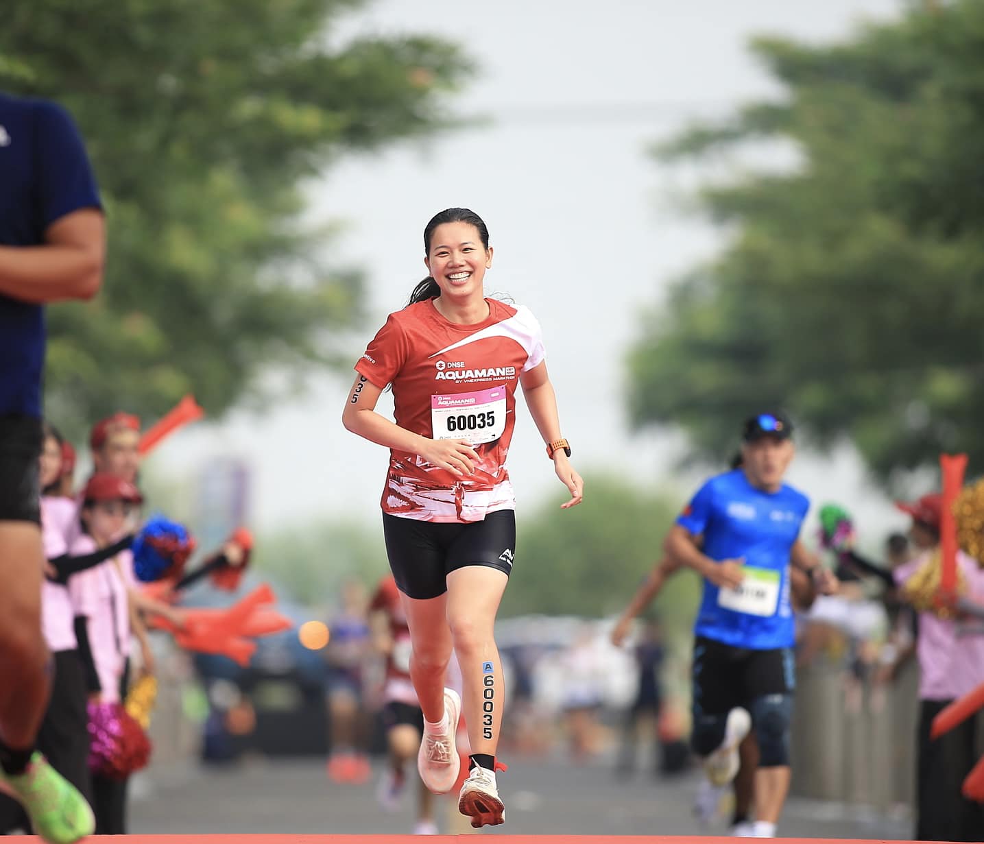 Chưa bao giờ Ánh Viên có thành tích "xuống đáy" như thế: Vô đối dưới nước nhưng “lặn mất tăm” khi lên bờ - Ảnh 2.