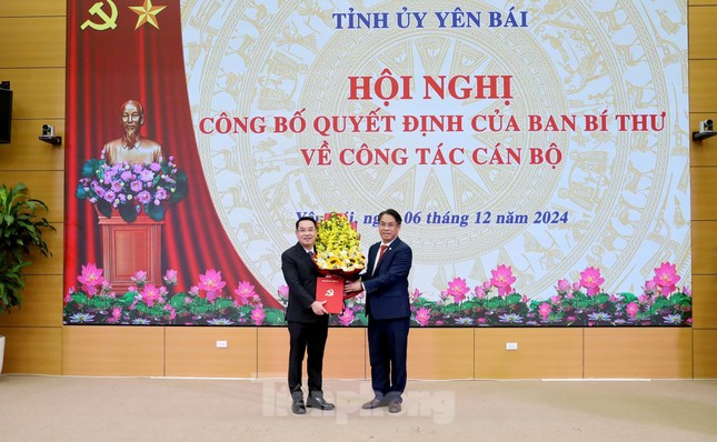 Ban Bí thư điều động Nguyễn Tuấn Anh làm Phó Bí thư Tỉnh ủy Yên Bái nhiệm kỳ 2020 - 2025 - Ảnh 1.