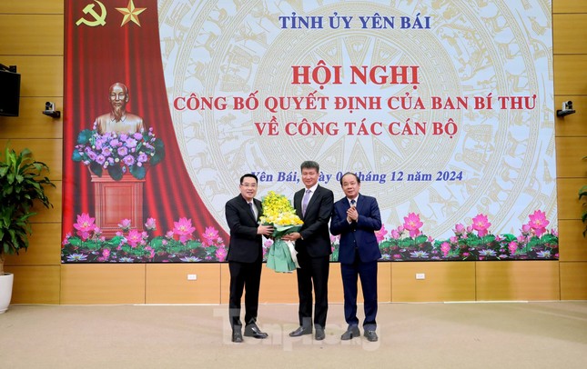 Ban Bí thư điều động Nguyễn Tuấn Anh làm Phó Bí thư Tỉnh ủy Yên Bái nhiệm kỳ 2020 - 2025 - Ảnh 3.