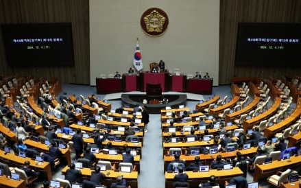 H&agrave;n Quốc: Chỉ huy qu&acirc;n đội n&eacute;n nước mắt n&oacute;i về đ&ecirc;m thiết qu&acirc;n luật - Ảnh 3.