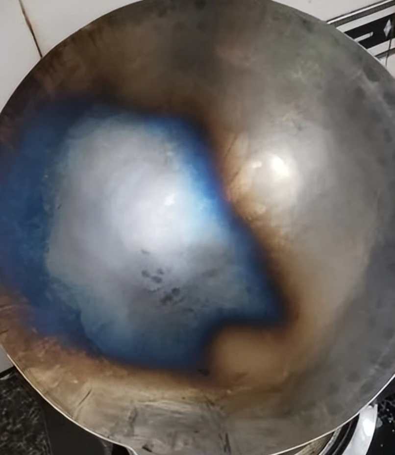 Tôi điếng người nhận ra: Chiếc nồi này là "sát thủ ngầm", càng dùng càng đe dọa sức khỏe - Ảnh 9.