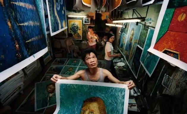 Thợ vẽ tranh kiếm được tiền tỷ nhờ vào bán "hàng giả", cầm cọ 20 năm mới thực sự thức tỉnh, được mệnh danh là "Van Gogh Trung Quốc"- Ảnh 4.