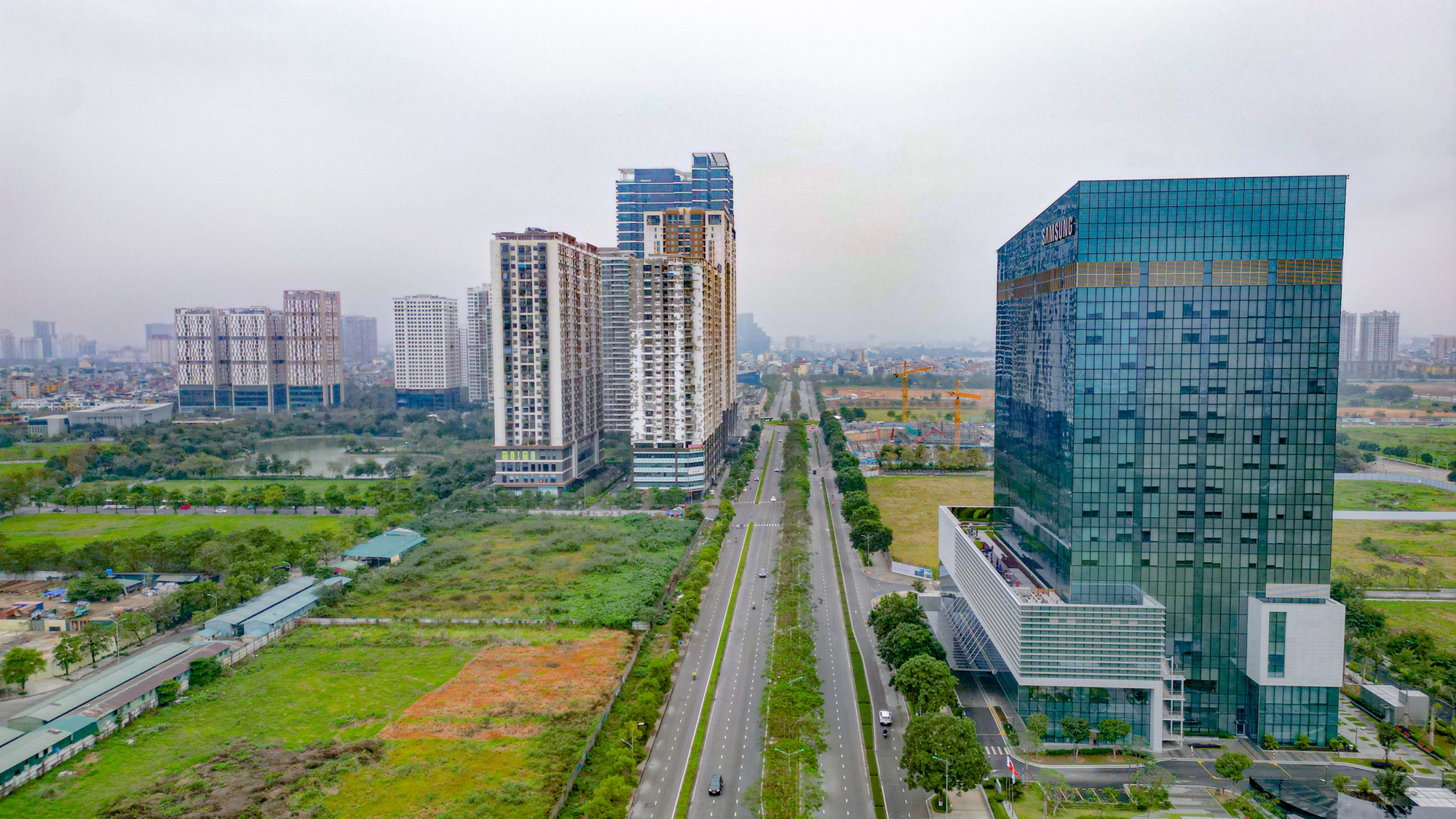 Toàn cảnh tuyến đường 10 làn xe xuyên qua khu đô thị đắt đỏ bậc nhất Hà Nội, tương lai sẽ làm thay đổi toàn bộ bất động sản trục Hồ Tây - Ba Vì- Ảnh 2.