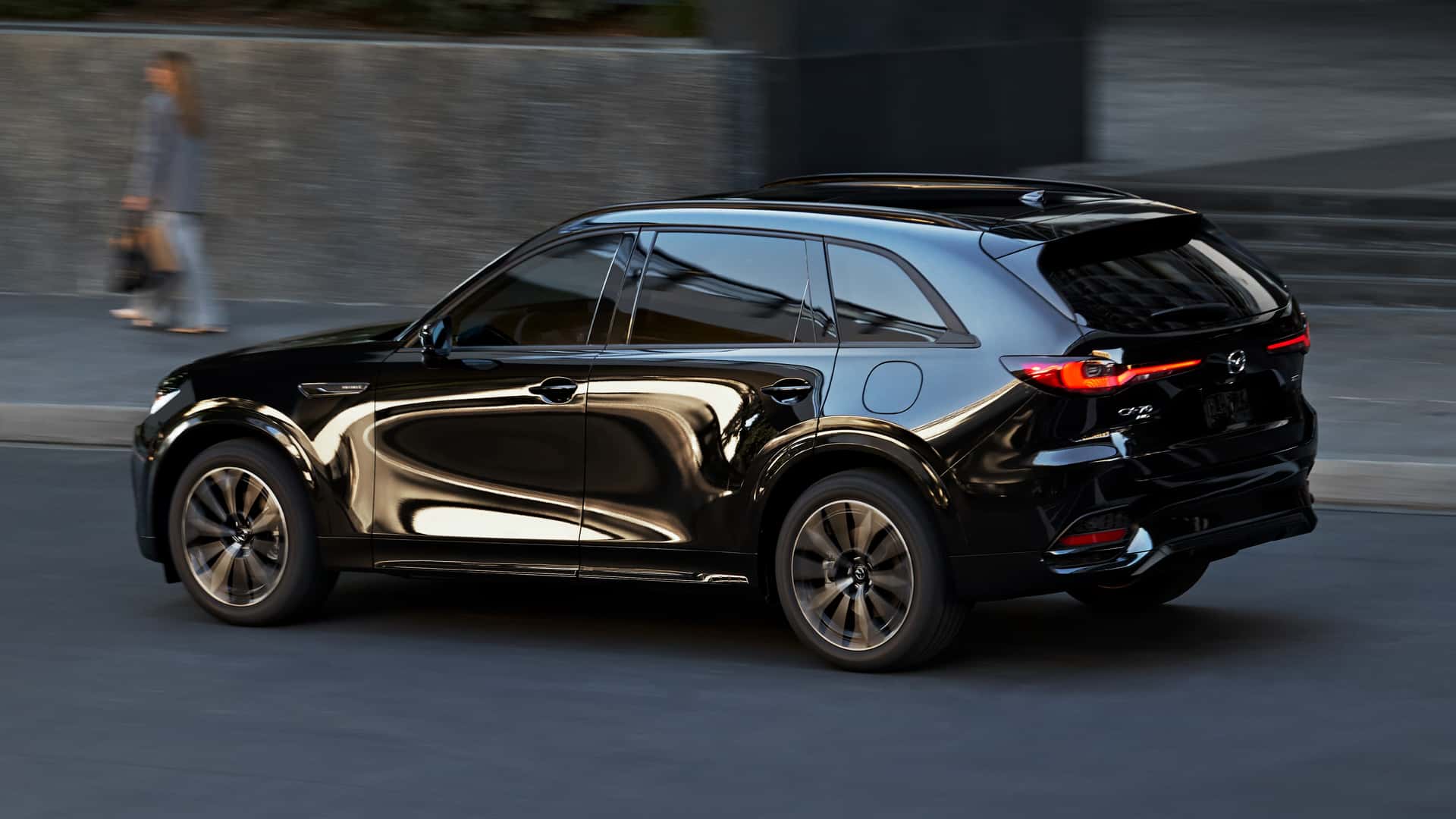 Ra mắt Mazda CX-70: Phiên bản thu nhỏ của CX-90, động cơ I6 như BMW, giá quy đổi dự kiến dưới 900 triệu- Ảnh 2.