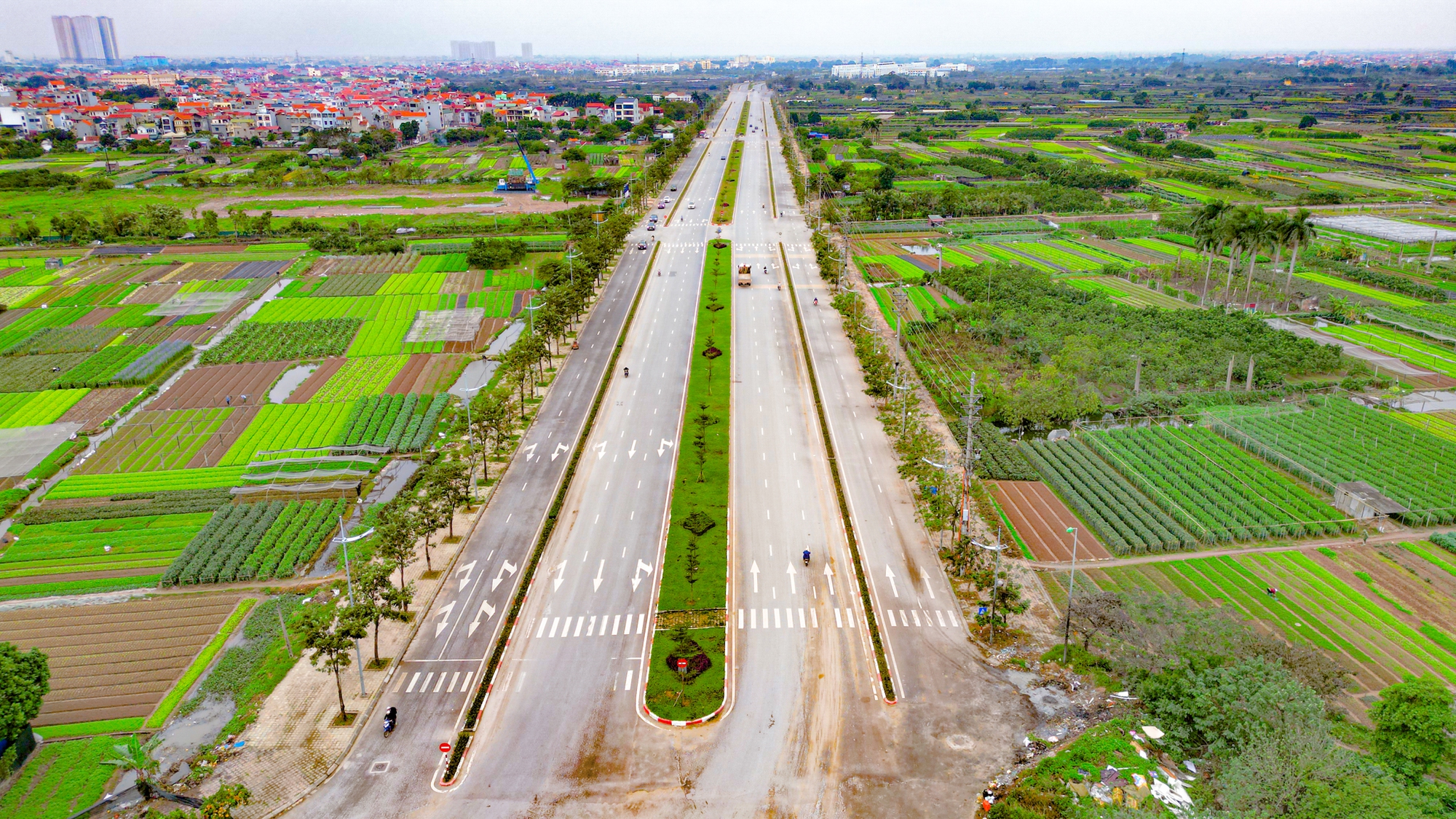 Toàn cảnh tuyến đường 10 làn xe xuyên qua khu đô thị đắt đỏ bậc nhất Hà Nội, tương lai sẽ làm thay đổi toàn bộ bất động sản trục Hồ Tây - Ba Vì- Ảnh 7.