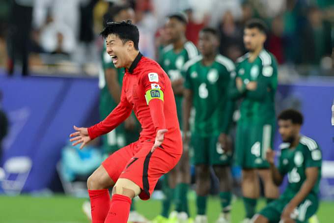 Son Heung-min khẳng định không khóc tại Asian Cup 2023, thừa nhận sau 13 năm vẫn trách một cầu thủ đàn anh- Ảnh 2.