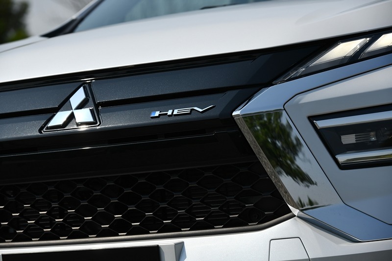 Mitsubishi Xpander HEV ra mắt: Máy hybrid 1.6L, cần số điện tử, 7 chế độ lái, giá quy đổi gần 630 triệu- Ảnh 3.