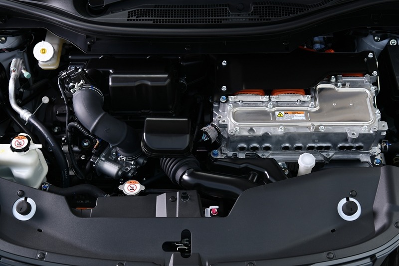 Mitsubishi Xpander HEV ra mắt: Máy hybrid 1.6L, cần số điện tử, 7 chế độ lái, giá quy đổi gần 630 triệu- Ảnh 15.