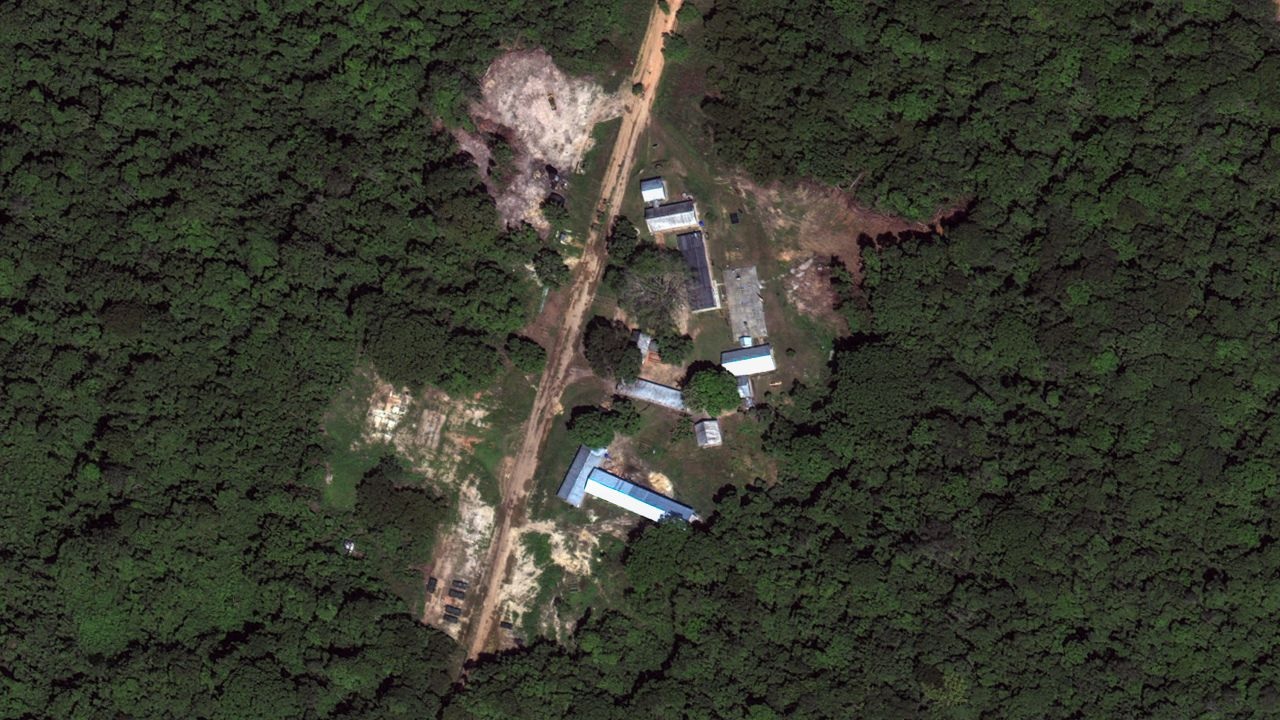 Ảnh chụp từ trên không của căn cứ quân sự đảo Anacoco vào ngày 13-1. Ảnh: Maxar Technologies
