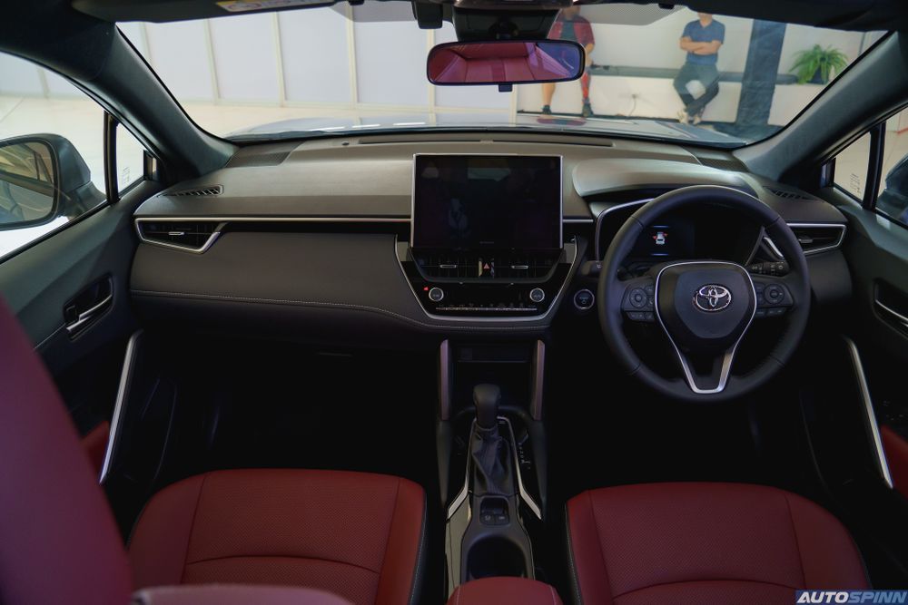 Ra mắt Toyota Corolla Cross 2024: Giá quy đổi từ 680 triệu, lưới tản nhiệt kiểu Lexus RX, có thể Việt Nam giữa năm nay- Ảnh 14.