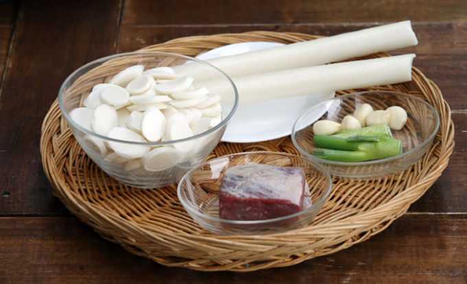 Món ăn biểu tượng trong ngày Tết tại Hàn Quốc: Được giới quý tộc thời xưa ưa chuộng, chỉ dùng 1 nguyên liệu nhưng mang ý nghĩa đặc biệt- Ảnh 3.