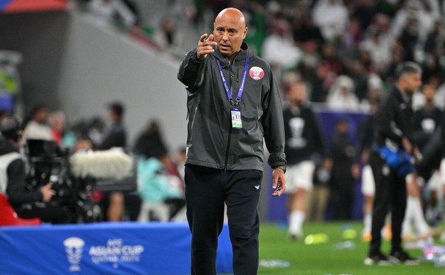 HLV tuyển Qatar không rõ tương lai sau kỳ tích tại Asian Cup 2023- Ảnh 1.