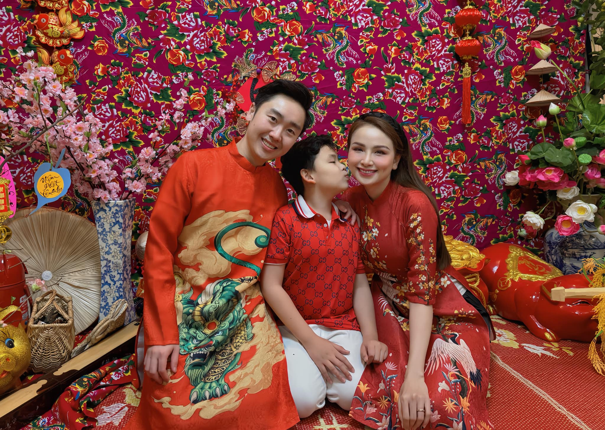 Hoa hậu Diễm Hương công khai chồng thứ 3 mới cưới, mối quan hệ con riêng với bố dượng thể hiện qua một chi tiết- Ảnh 5.