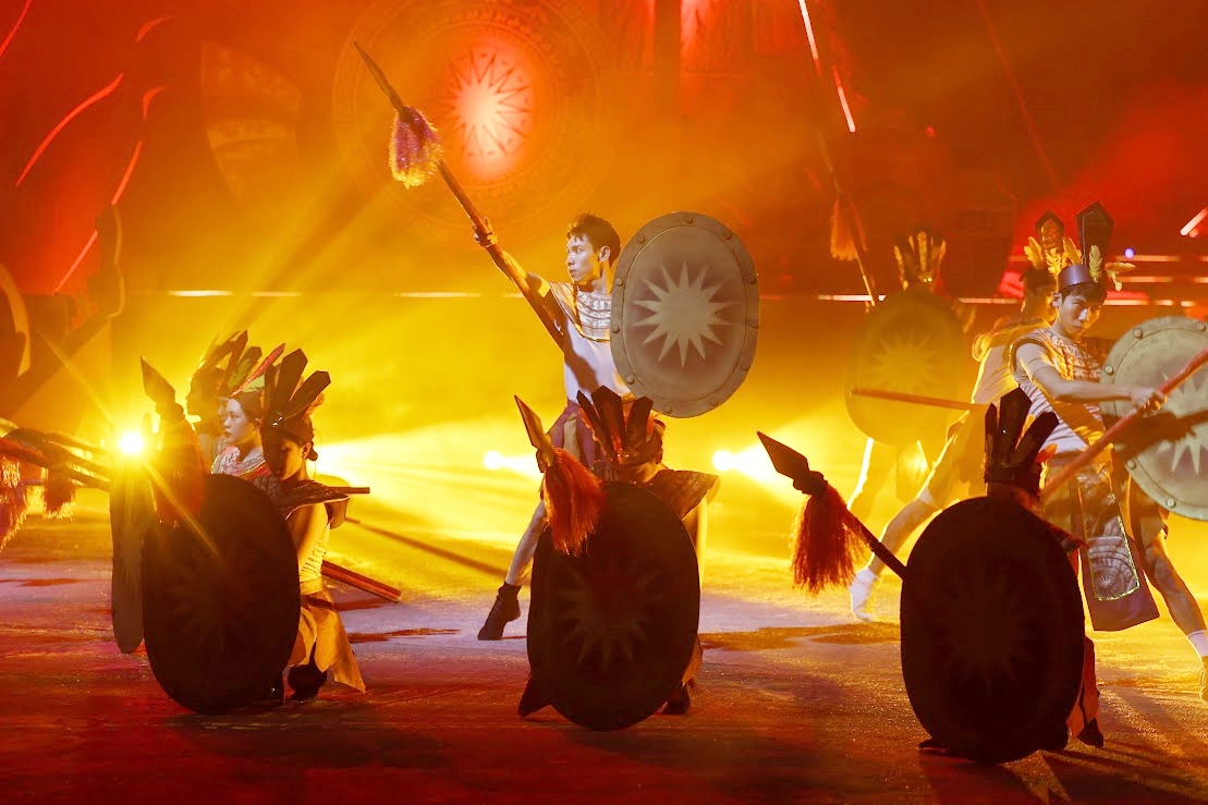 Choáng ngợp với công nghệ 3D mapping tái hiện cuộc khởi nghĩa Hai Bà Trưng- Ảnh 4.