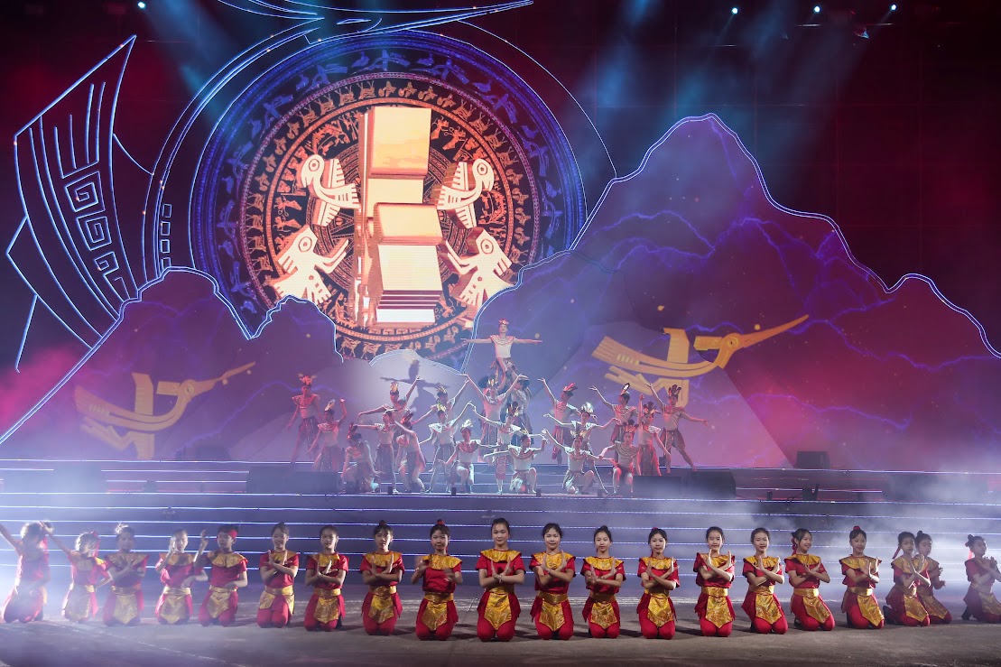 Choáng ngợp với công nghệ 3D mapping tái hiện cuộc khởi nghĩa Hai Bà Trưng- Ảnh 14.