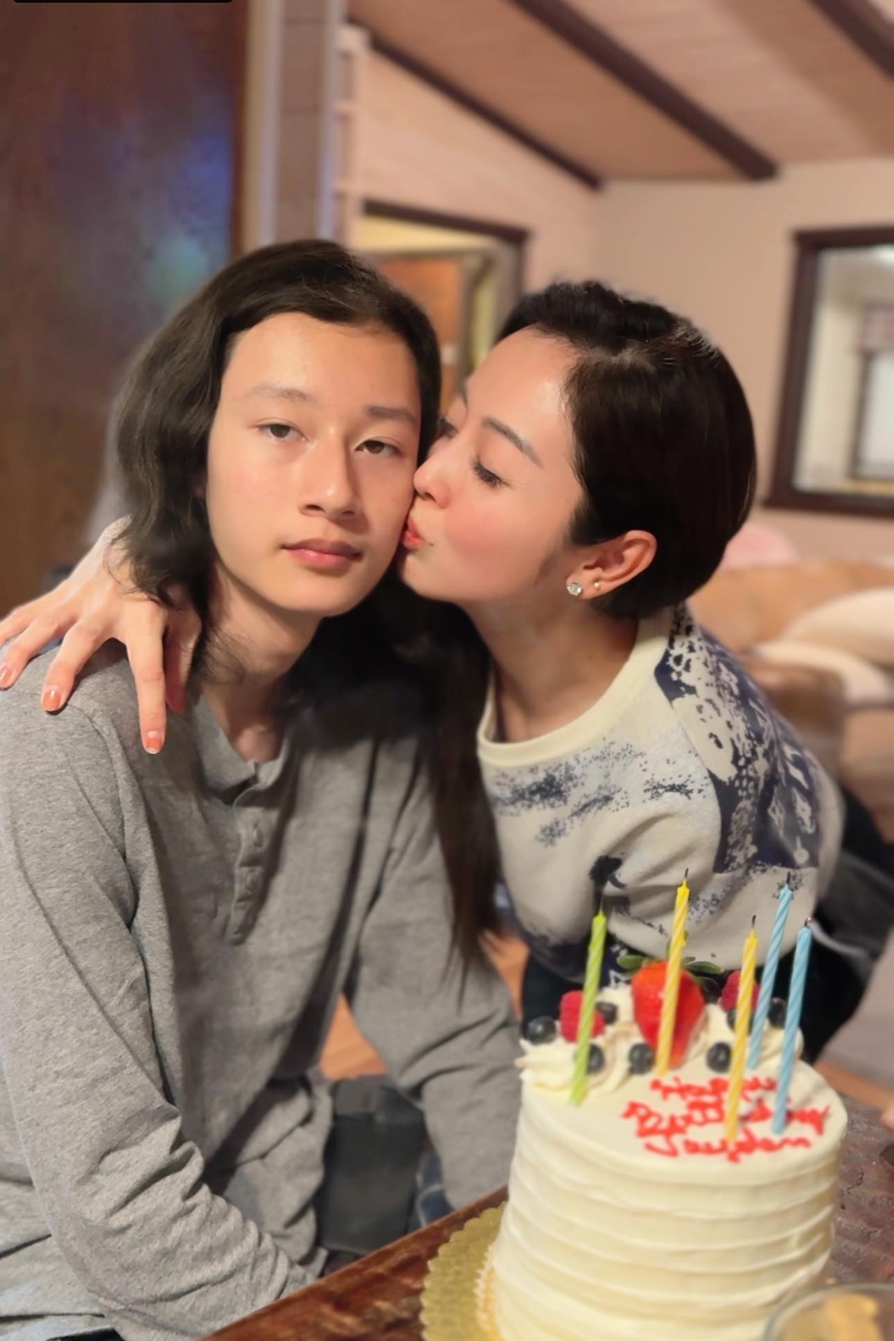 Con trai 16 tuổi cao 1,9 m của Jennifer Phạm và ca sĩ Quang Dũng- Ảnh 2.