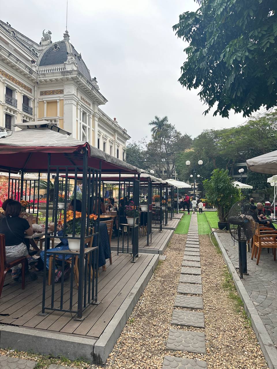 Nhiều người hoảng hốt khi đi Highlands Nhà Hát Lớn: Đồng giá 99k, mọi thứ về thương hiệu đều Nhiều người hoảng hốt khi đi Highlands Nhà Hát Lớn: Đồng giá 99k, mọi thứ về thương hiệu đều