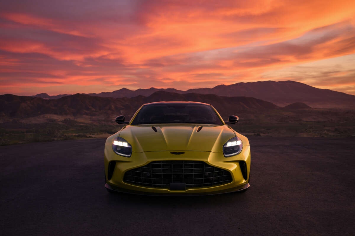 Aston Martin Vantage 2024 chính thức ra mắt, công suất hơn 650 mã lực- Ảnh 3.