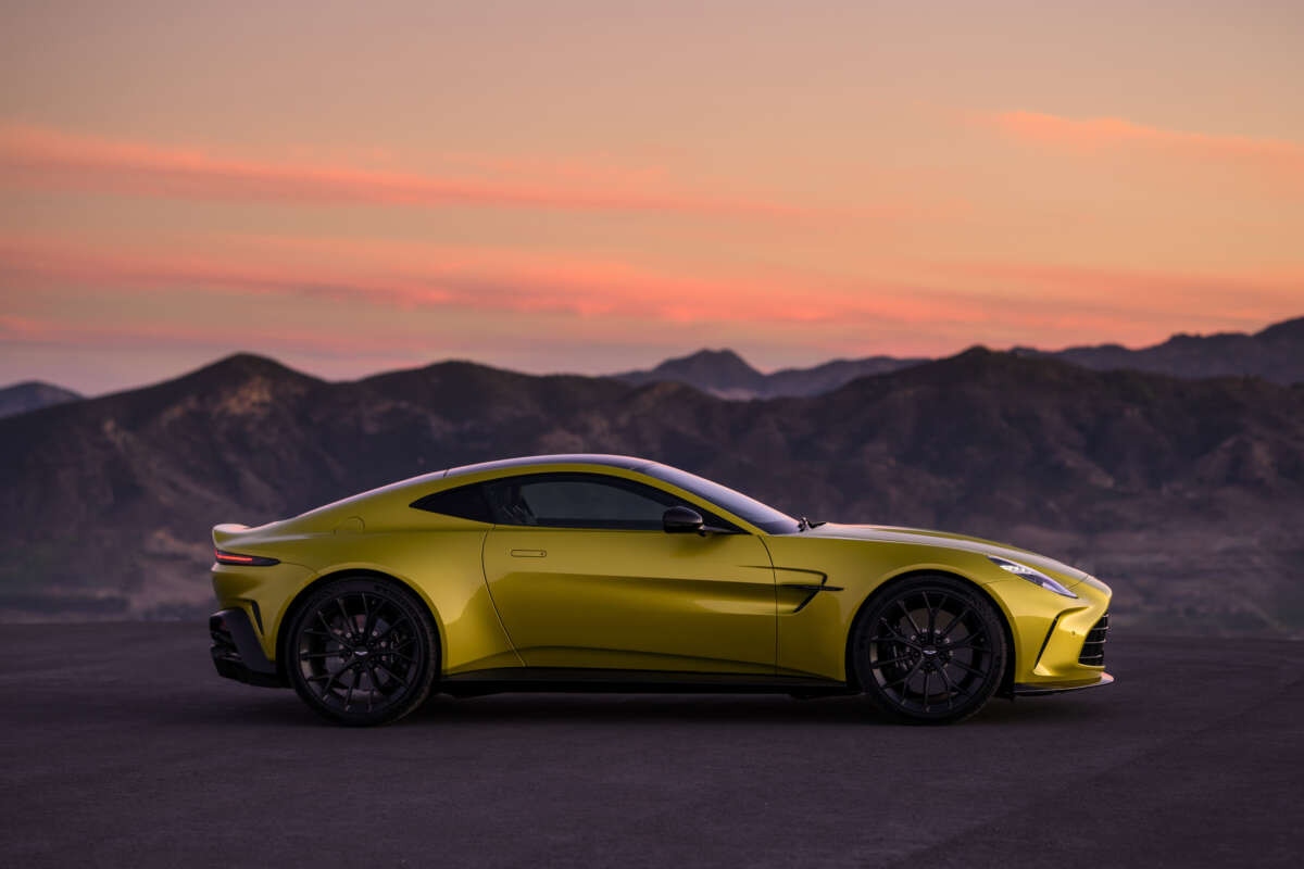 Aston Martin Vantage 2024 chính thức ra mắt, công suất hơn 650 mã lực- Ảnh 2.