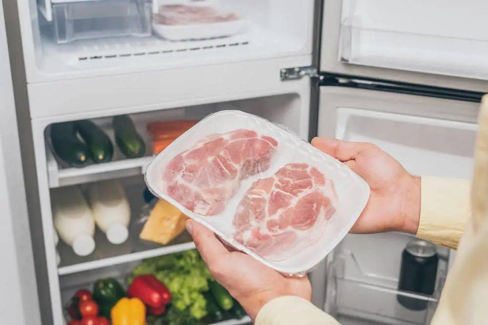 Thịt lợn để trong tủ lạnh quá thời điểm này có thể thành 