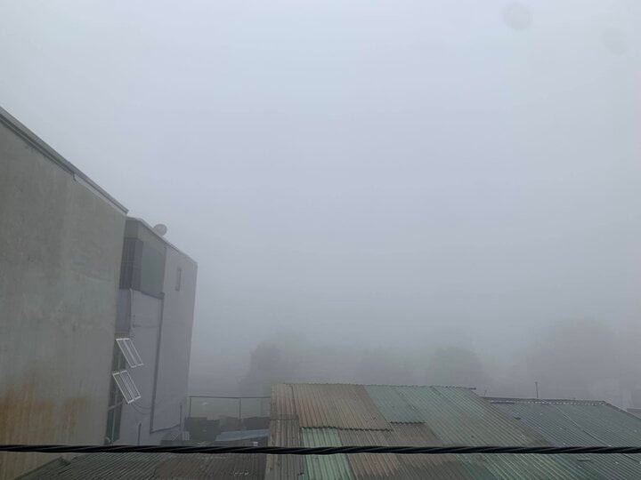 Dân mạng hào hứng ‘săn mây’ từ ban công Hà Nội- Ảnh 5.