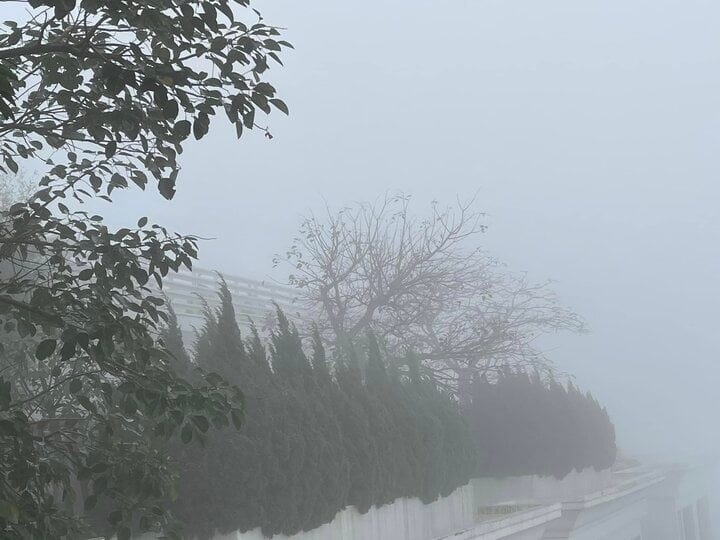 Dân mạng hào hứng ‘săn mây’ từ ban công Hà Nội- Ảnh 9.