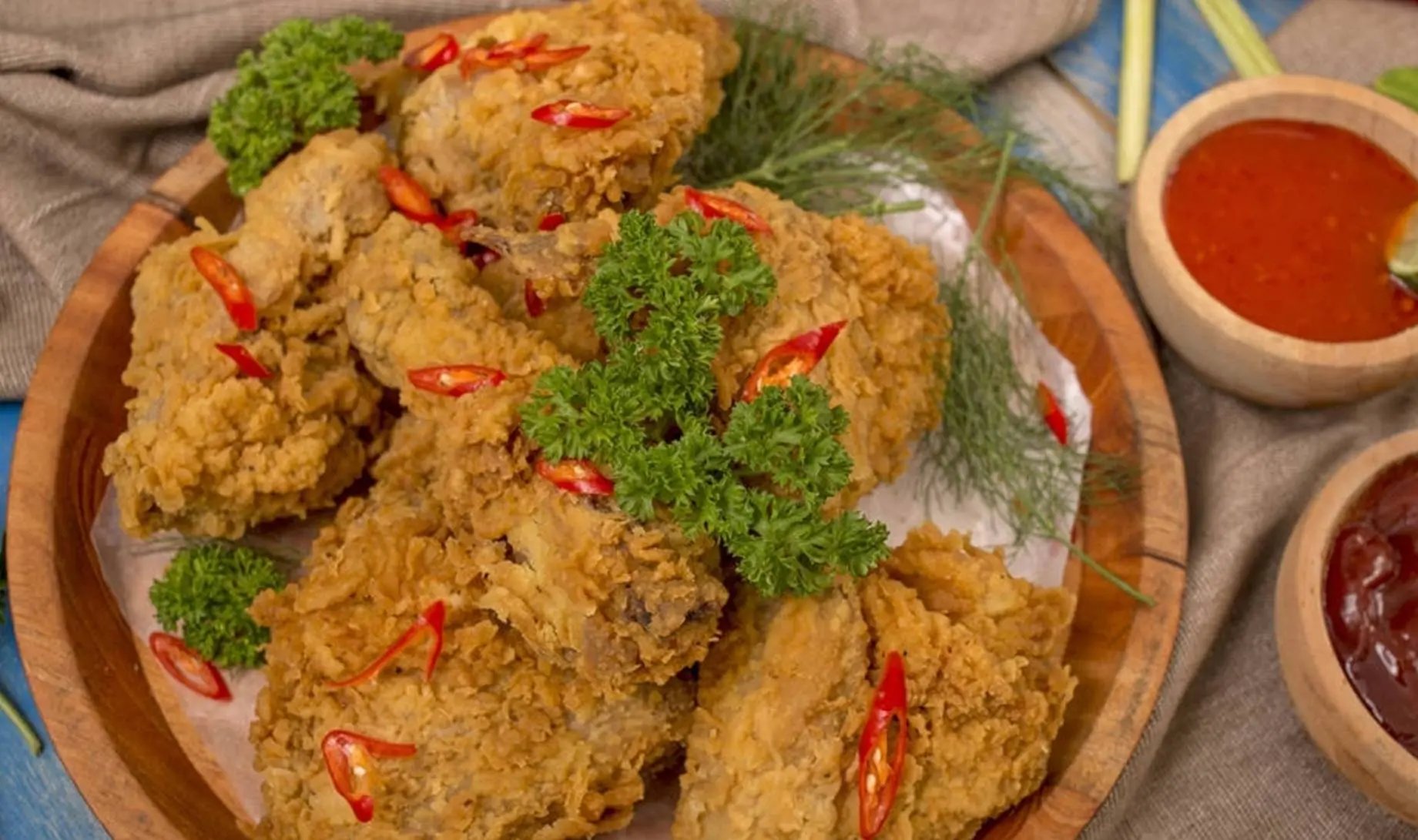 Không phải đồ ngọt, đây mới là 2 “thủ phạm” đẩy lượng đường huyết tăng vọt: Muốn khỏe mạnh chớ dại ăn nhiều