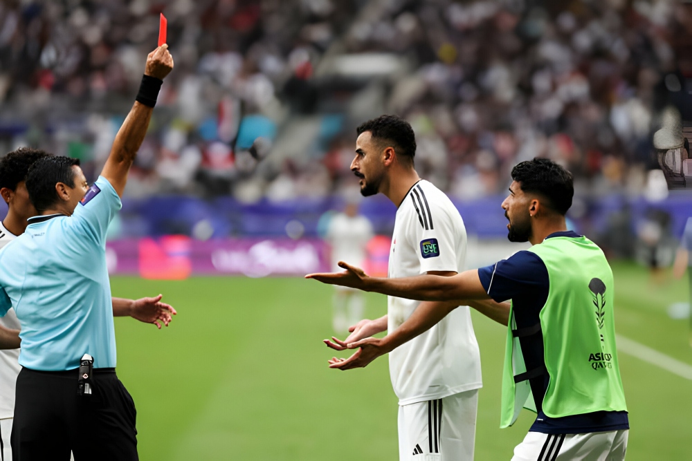 AFC giải thích lý do tiền đạo Iraq nhận thẻ đỏ vì ăn mừng bàn thắng- Ảnh 1.