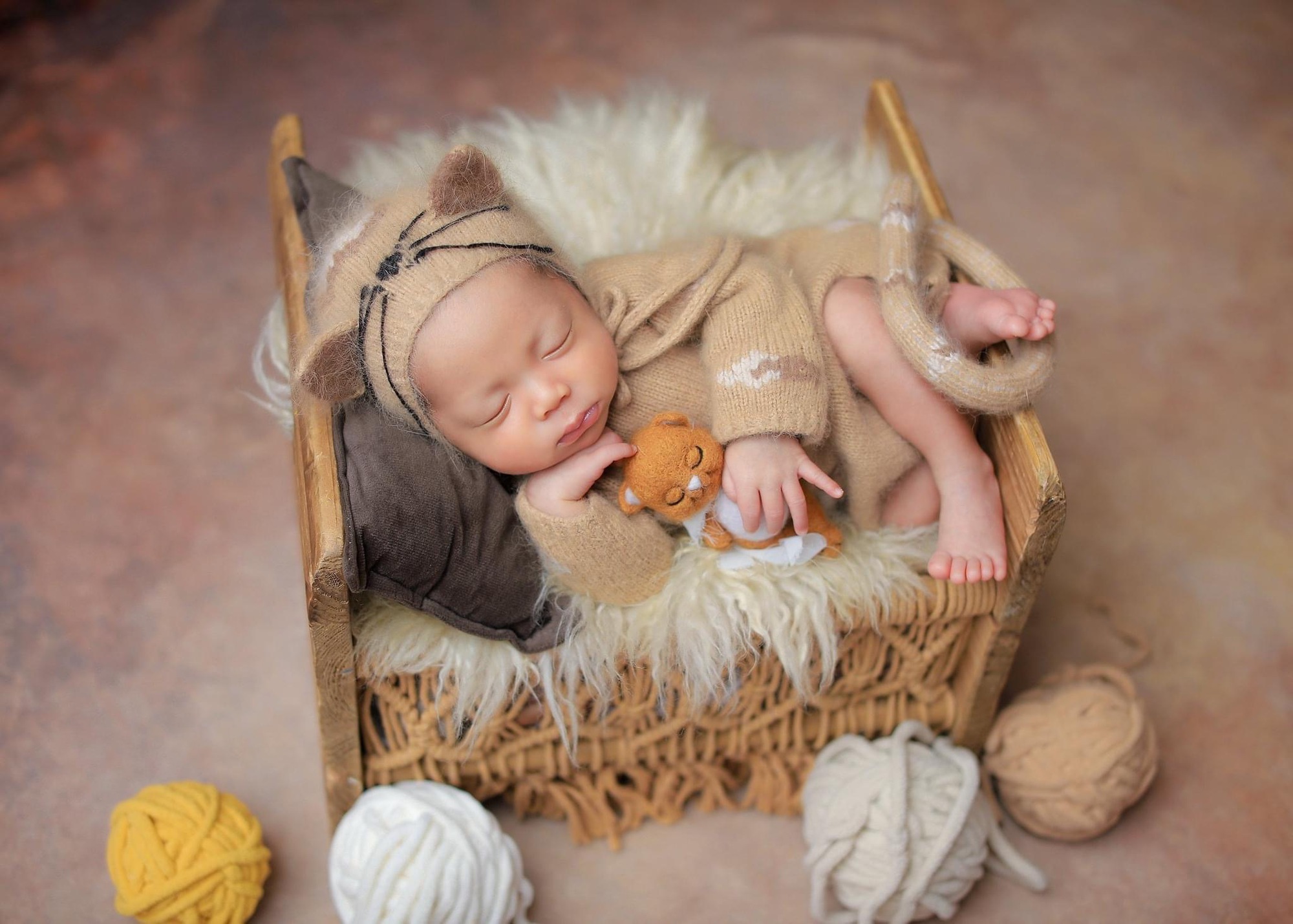 Sao nữ Vbiz lần đầu khoe cận mặt cặp song sinh sau thời gian giấu kín- Ảnh 3. Sao nữ Vbiz lần đầu khoe cận mặt cặp song sinh sau thời gian giấu kín- Ảnh 3.