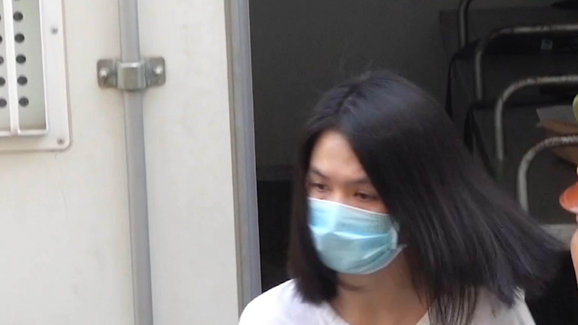 Hình ảnh Ngọc Trinh trong buổi hầu toà sau hơn 3 tháng tạm giam- Ảnh 1. Hình ảnh Ngọc Trinh trong buổi hầu toà sau hơn 3 tháng tạm giam- Ảnh 1.