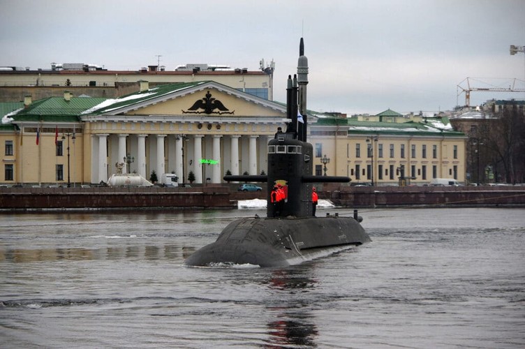 Tàu ngầm Kronstadt vào biên chế sau thời gian thi công dài kỷ lục- Ảnh 4.