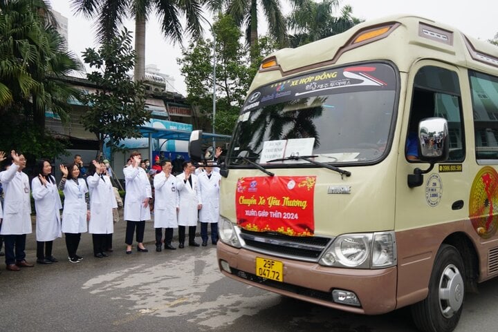 Mẹ hạnh phúc nhìn con ăn được cơm sau 3 tháng chiến đấu với ung thư- Ảnh 12.