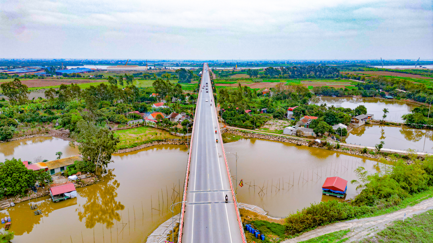 Xã nông thôn có 2 cây cầu nối 3 tỉnh, tương lai sẽ trở thành điểm kết nối 2 thành phố trực thuộc trung ương- Ảnh 5.