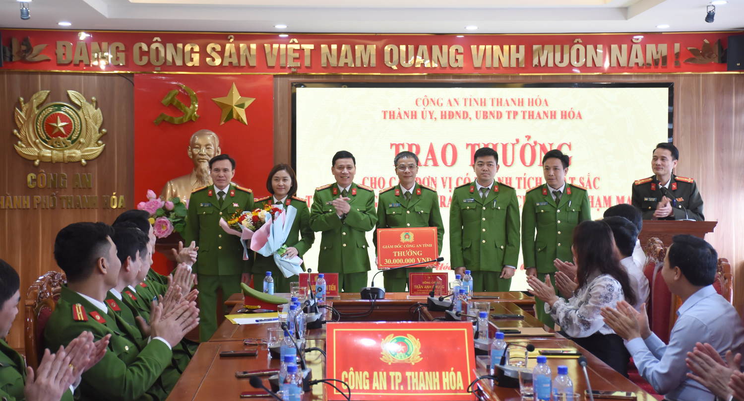 Bắt vụ ma túy 