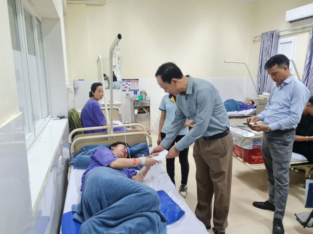 Hàng loạt công nhân nhập viện nghi ngộ độc khí ở Quảng Ninh- Ảnh 2.