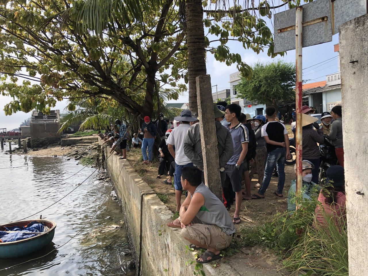 NÓNG: Tàu cá va chạm với tàu hàng, 9 ngư dân thương vong- Ảnh 4.