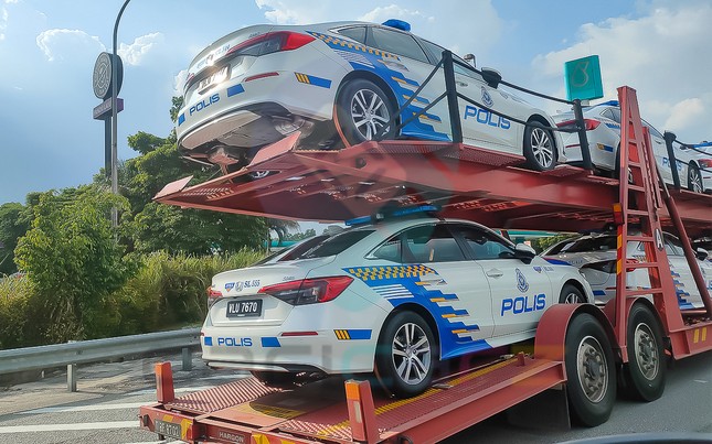 Cảnh sát Malaysia bổ sung Honda Civic vào đội xe tuần tra- Ảnh 2.