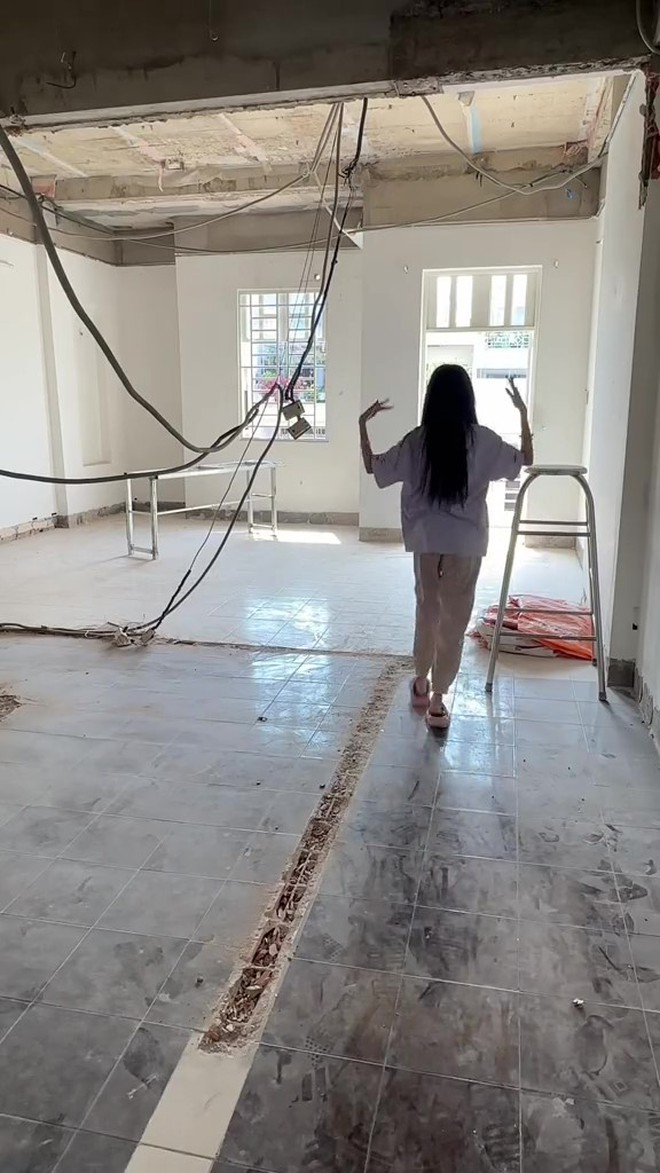 Khoe bố mẹ mua cho căn nhà 14,5 tỷ để ở những lúc thỉnh thoảng vào TP.HCM, 10X nói gì bị chê 