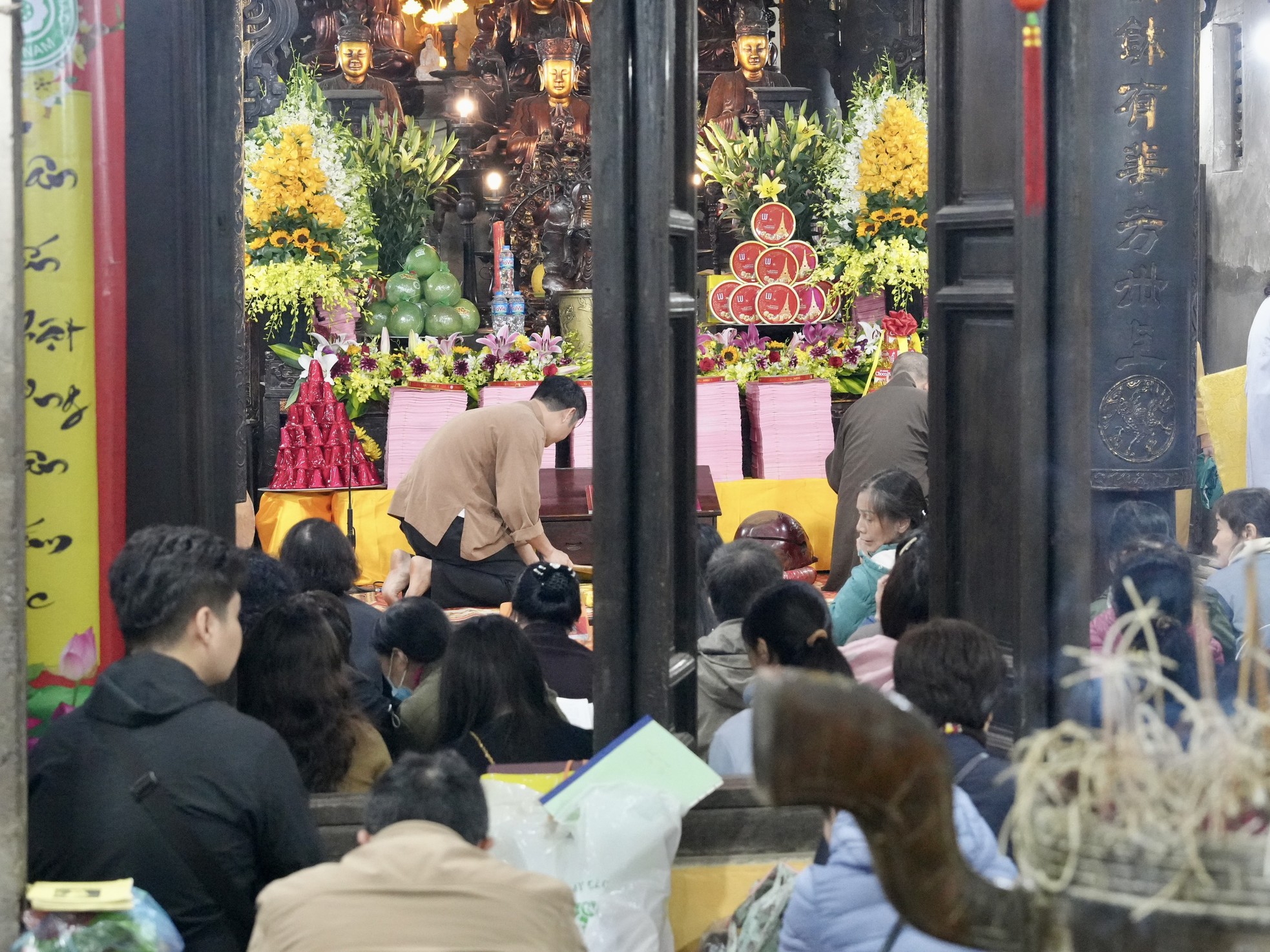 Lễ cầu an đầu năm tại chùa Phúc Khánh không còn cảnh chen lấn- Ảnh 4.