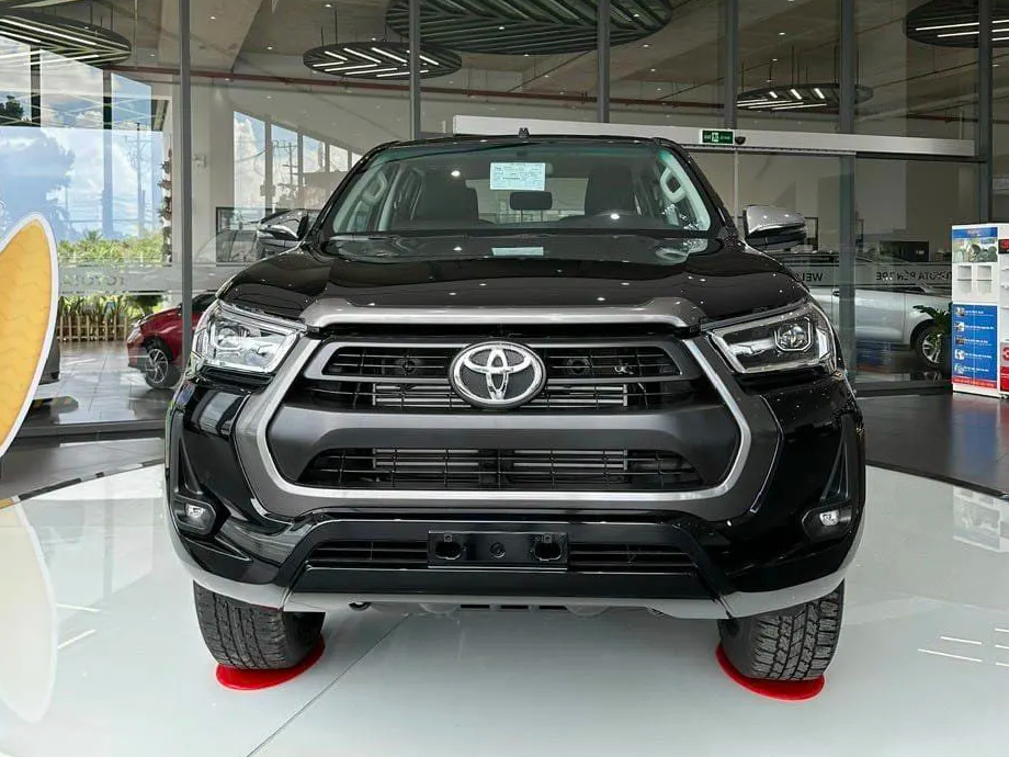 Đại lý nhận cọc Toyota Hilux 2024, báo về Việt Nam tháng 5: Giá dự kiến hơn 700 triệu, có điểm khó cạnh tranh Ranger- Ảnh 1.