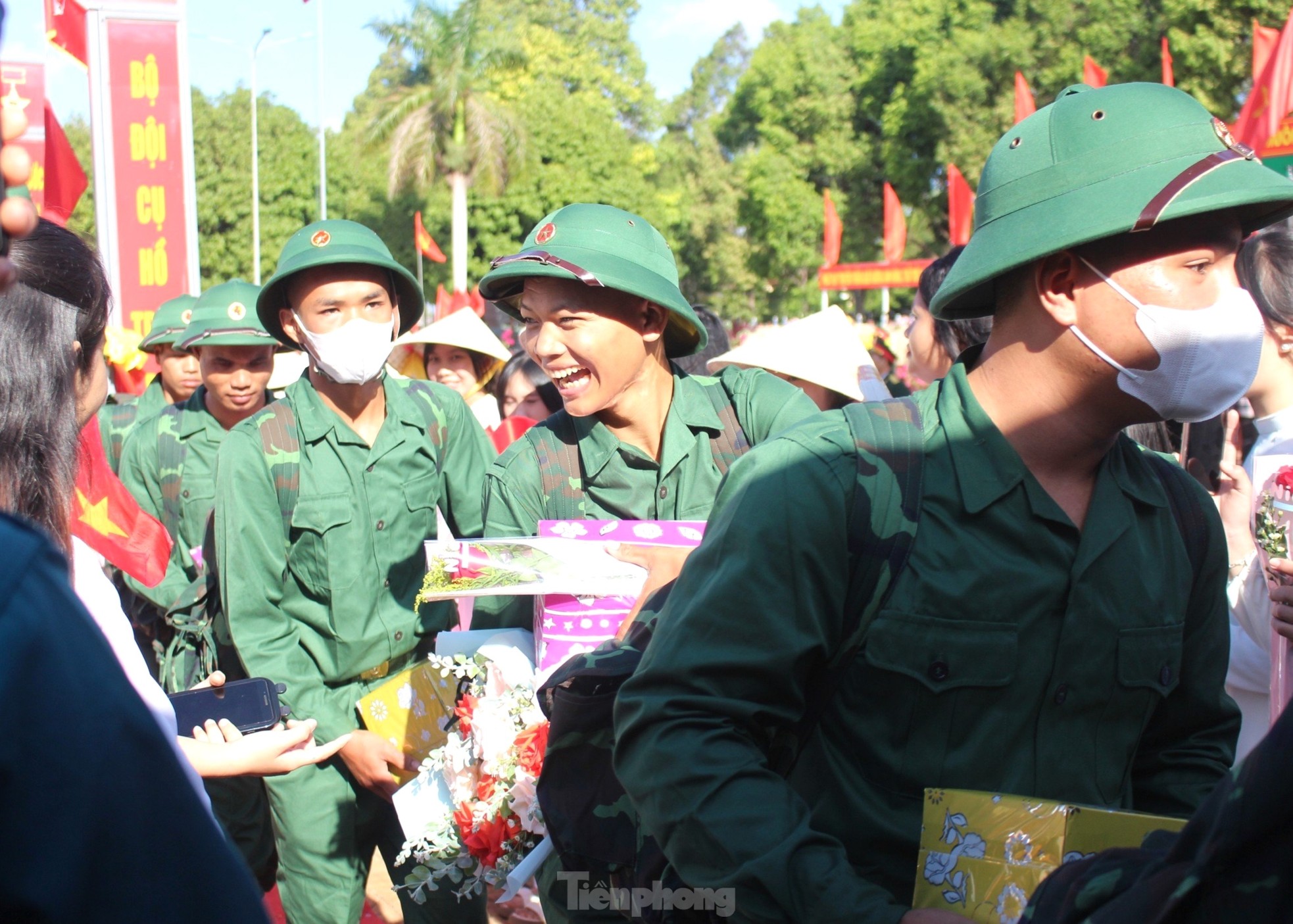 Nữ tân binh ở Kon Tum: 'Nhận thông báo trúng tuyển, tôi phấn khởi không nói nên lời'- Ảnh 12.