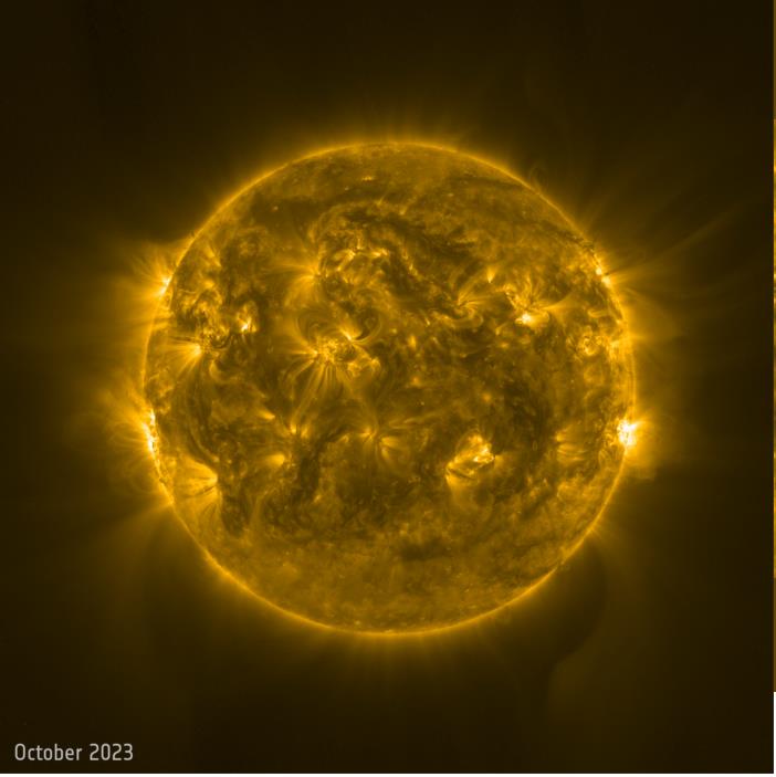 Ảnh sốc từ NASA/ESA: Mặt Trời biến dạng kinh khủng 2 năm qua- Ảnh 2.