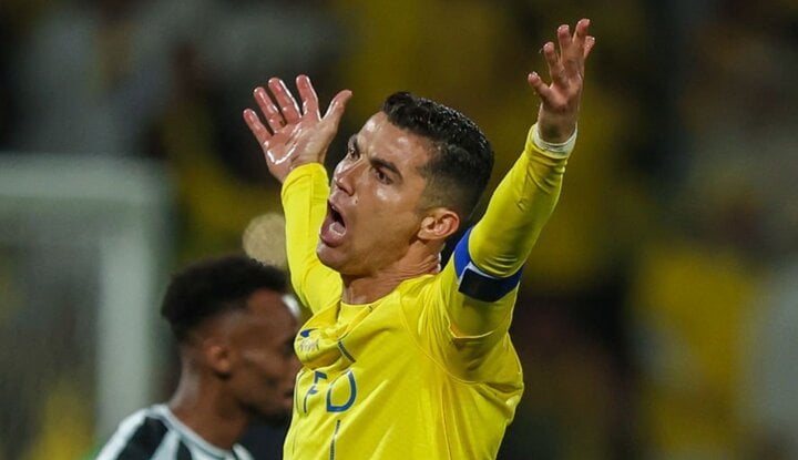 Ronaldo ăn mừng phản cảm, đối thủ gửi đơn kiện- Ảnh 1.