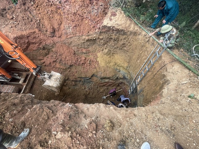 Hà Nội: Hai anh em trai bị đất đá vùi lấp khi đào giếng thuê- Ảnh 2.