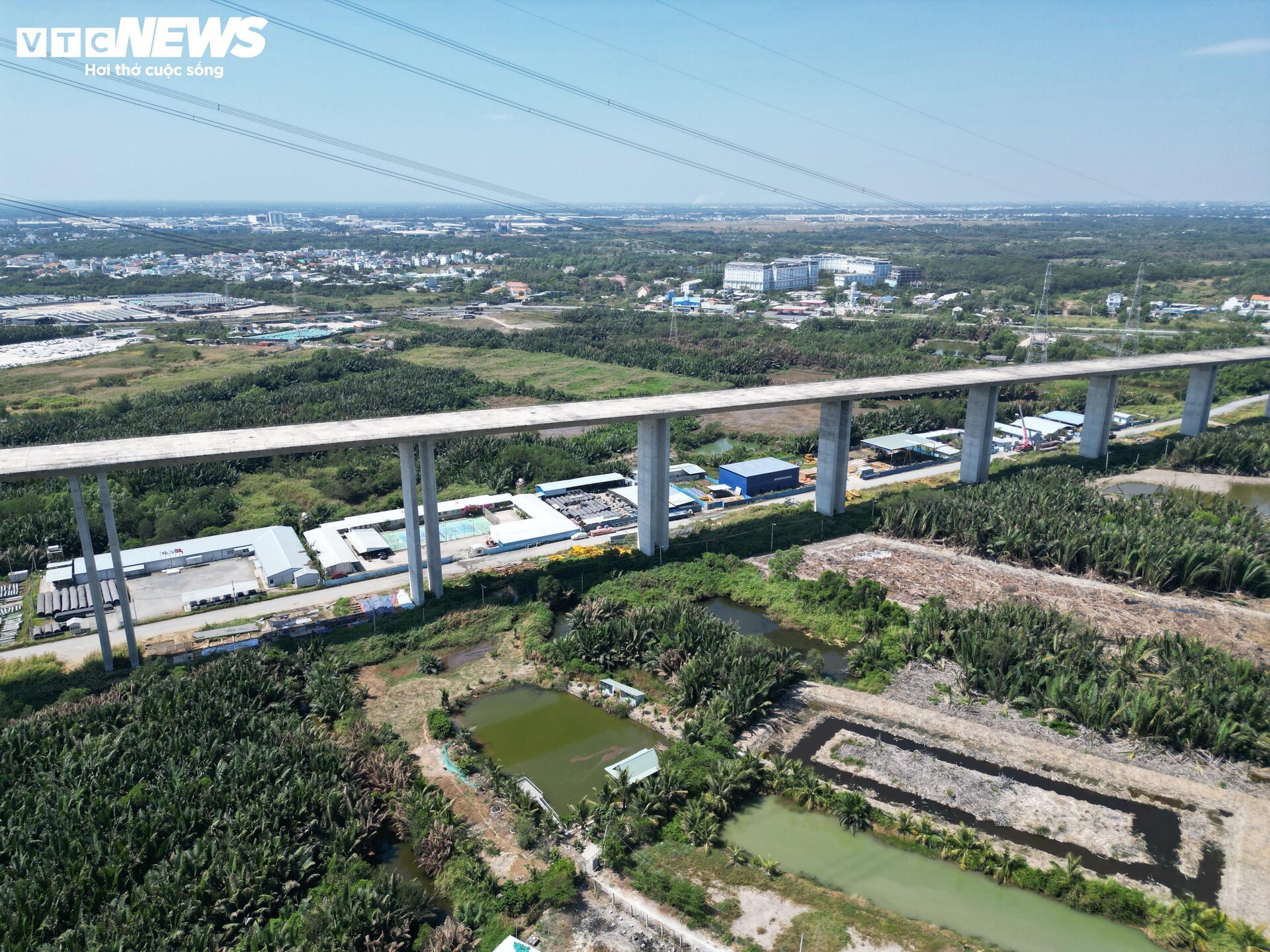 Cận cảnh dự án cầu vượt sông lớn nhất cao tốc Bến Lức - Long Thành- Ảnh 13.