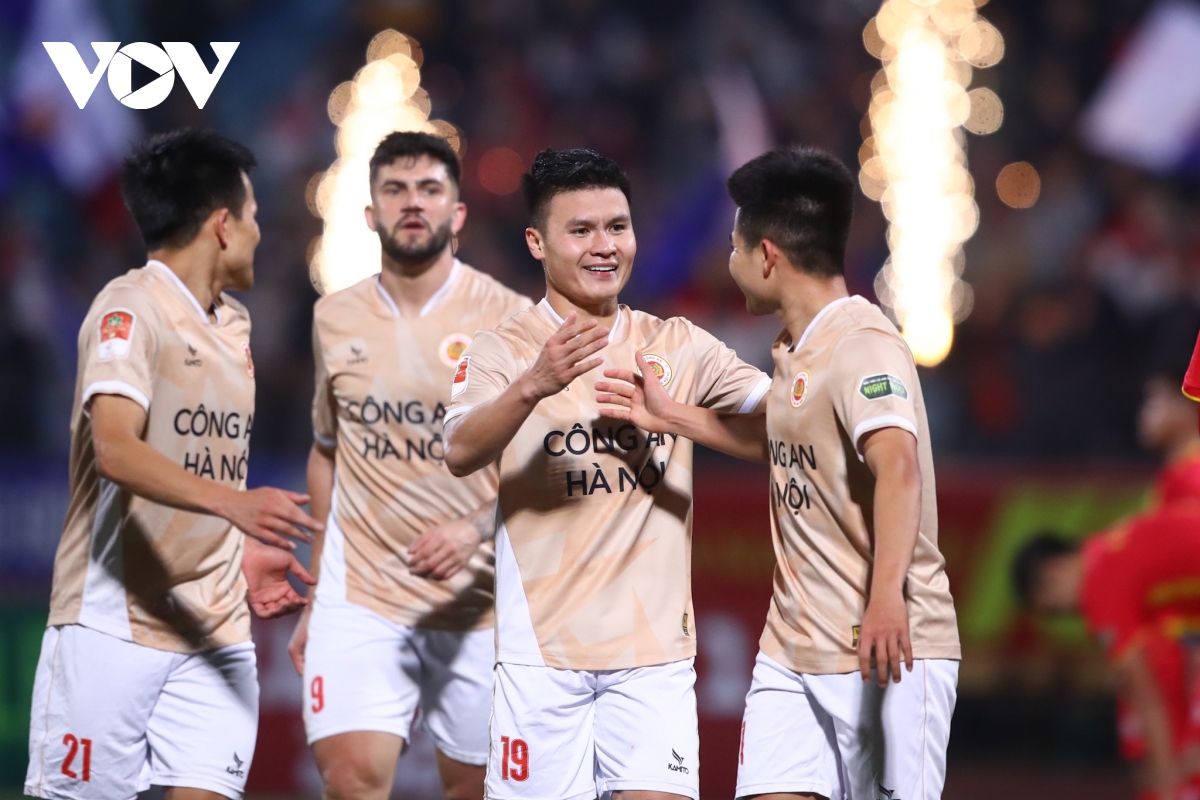 Đội hình tiêu biểu vòng 11 V-League 2023/2024: Dấu ấn CLB CAHN, HAGL có đại diện- Ảnh 1.