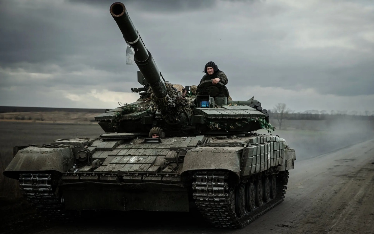 Phương Tây rơi vào thế không được phép sai lầm ở Ukraine 2024- Ảnh 1.