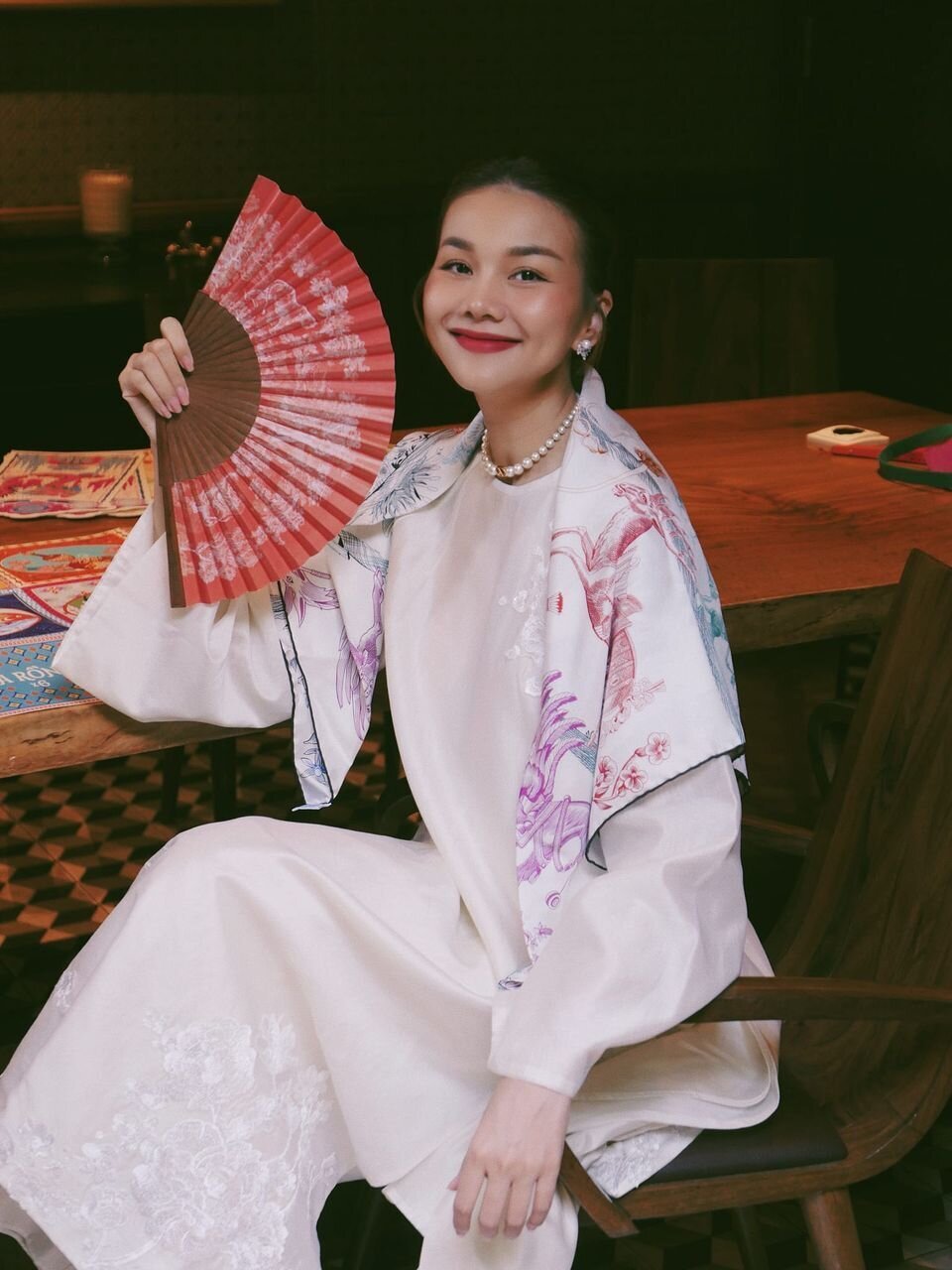 Sao Việt 3/2: Hoa hậu Ý Nhi diện áo dài ở trời Tây, Cường Đô La khoe con trai- Ảnh 11.