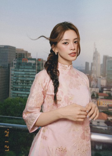 Chiêm ngưỡng loạt áo dài Tết cực phẩm của dàn mỹ nhân Việt- Ảnh 5.
