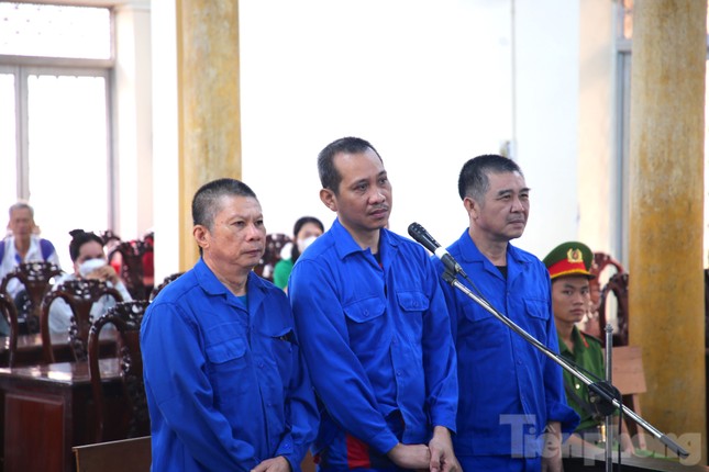 Cựu trưởng phòng Cảnh sát kinh tế An Giang hầu toà do bỏ lọt Mười Tường- Ảnh 3.